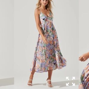 NWOT ASTR The Label Blythe Floral Dress XS